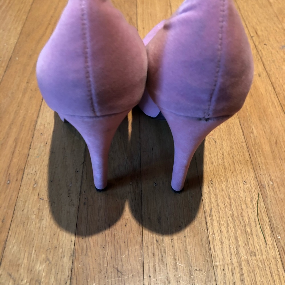 Pink Heels - Picture 3 of 4